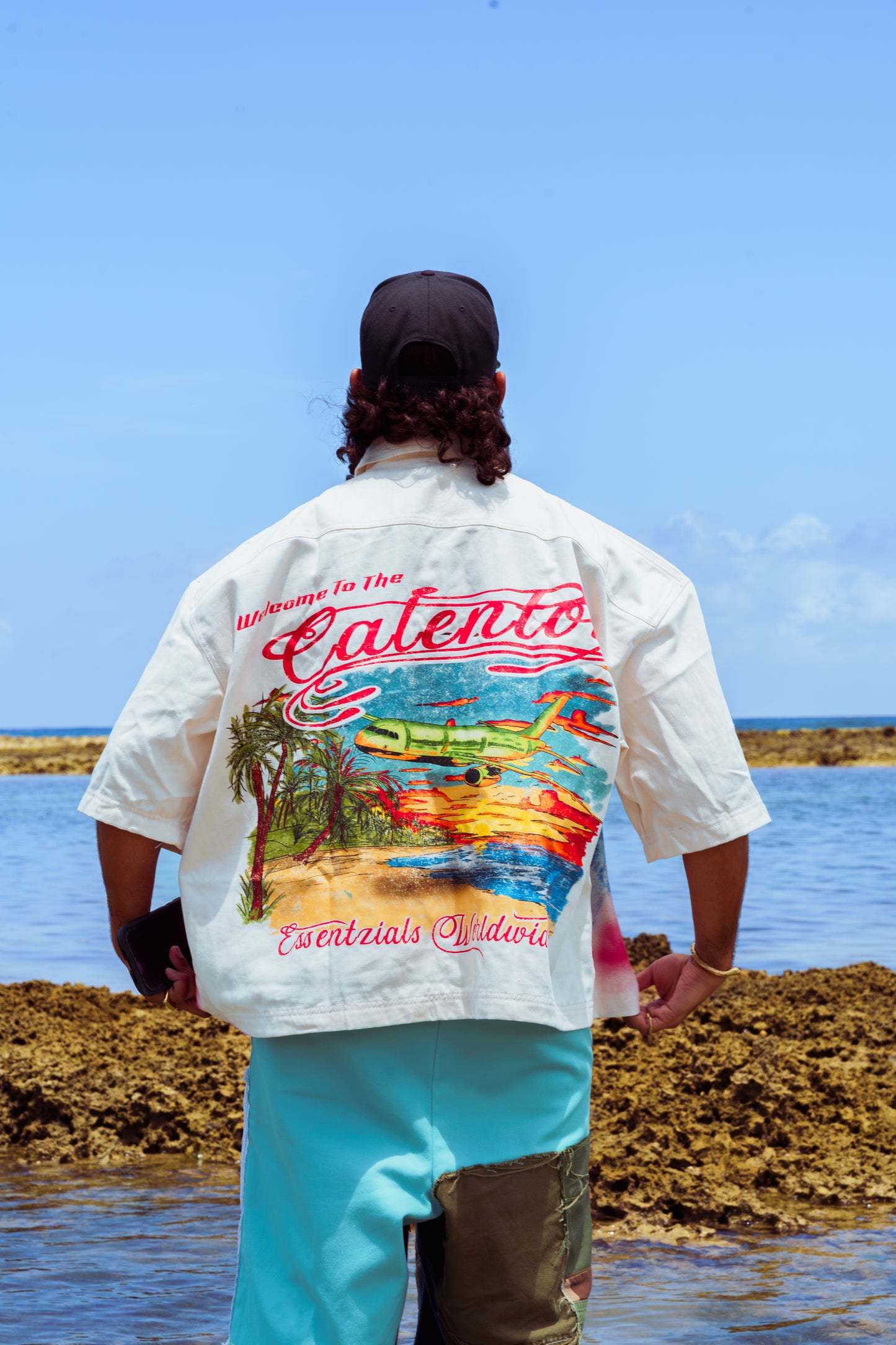 WELCOME TO THE CALENTON OFF WHITE BUTTON TEE
