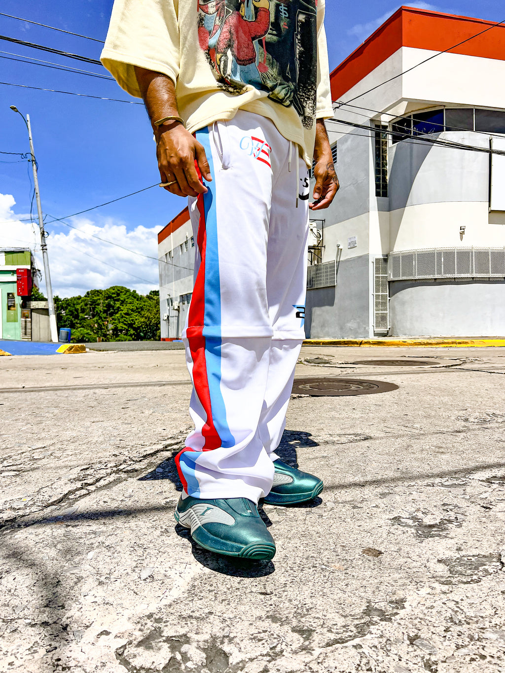 TIME IS LIMITED ESSENTZIALS CONVERTIBLE TRACK PANTS