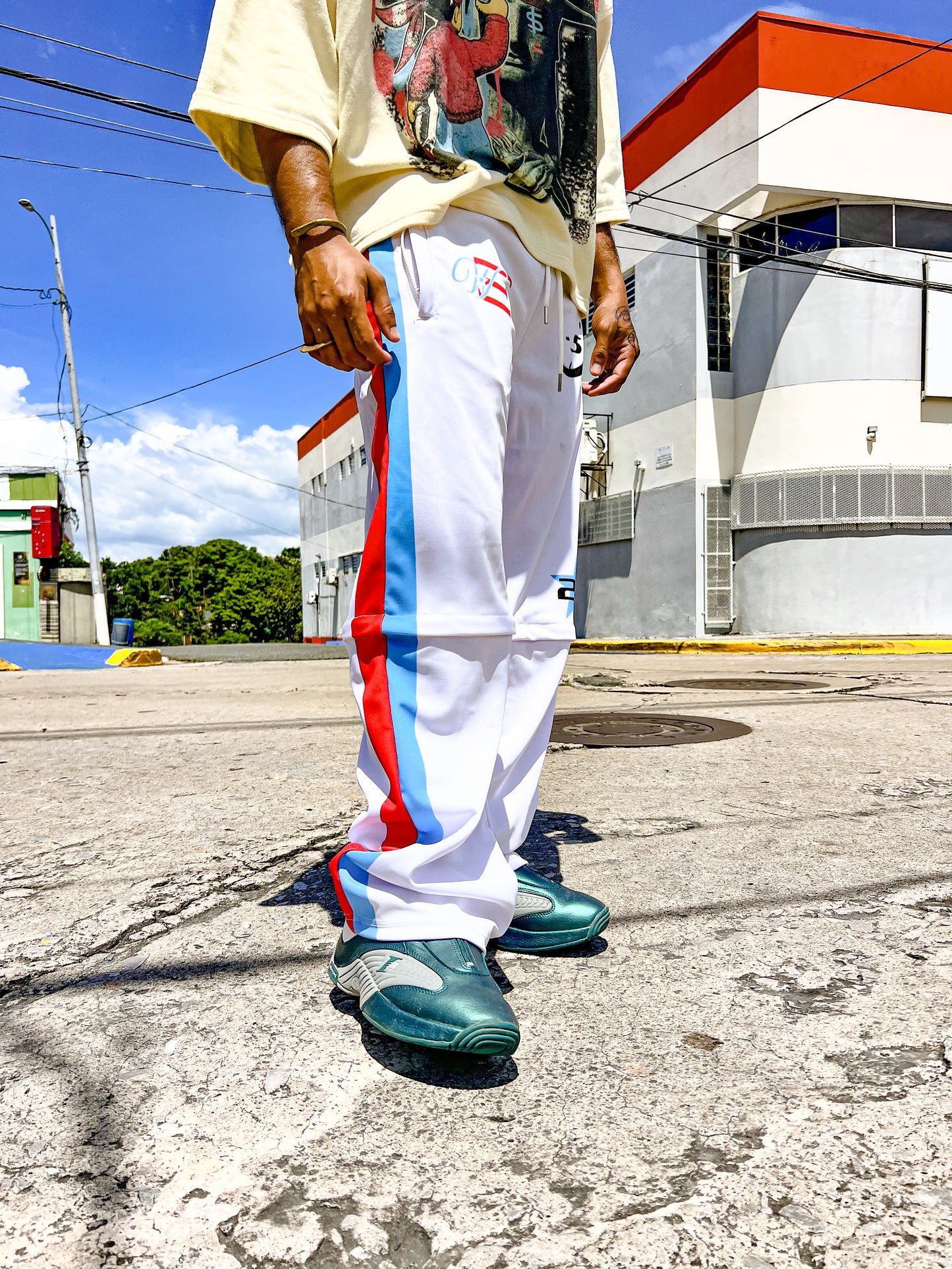 TIME IS LIMITED ESSENTZIALS CONVERTIBLE TRACK PANTS