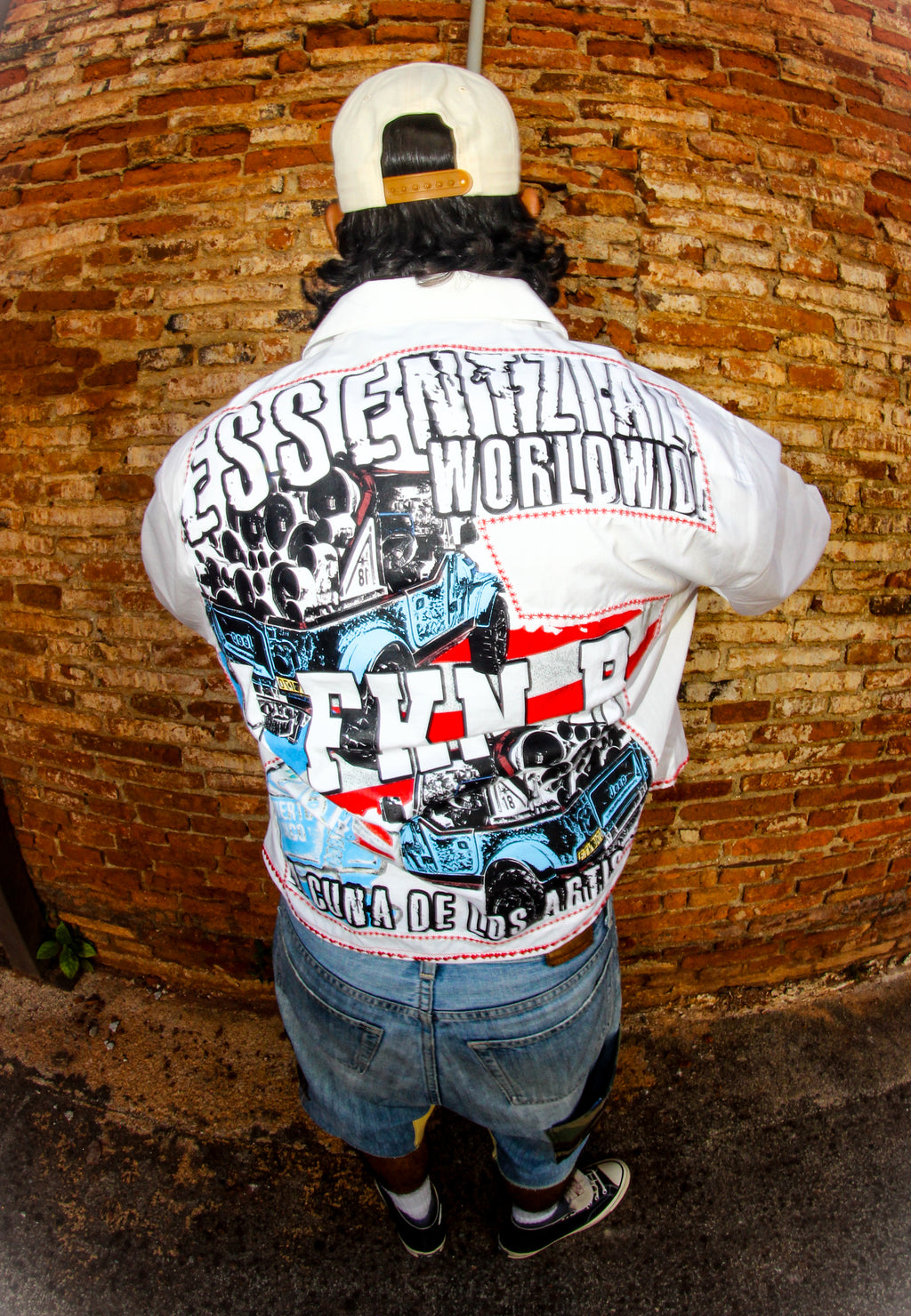 LA CUNA DE LOS ARTISTAS GUAYABERA