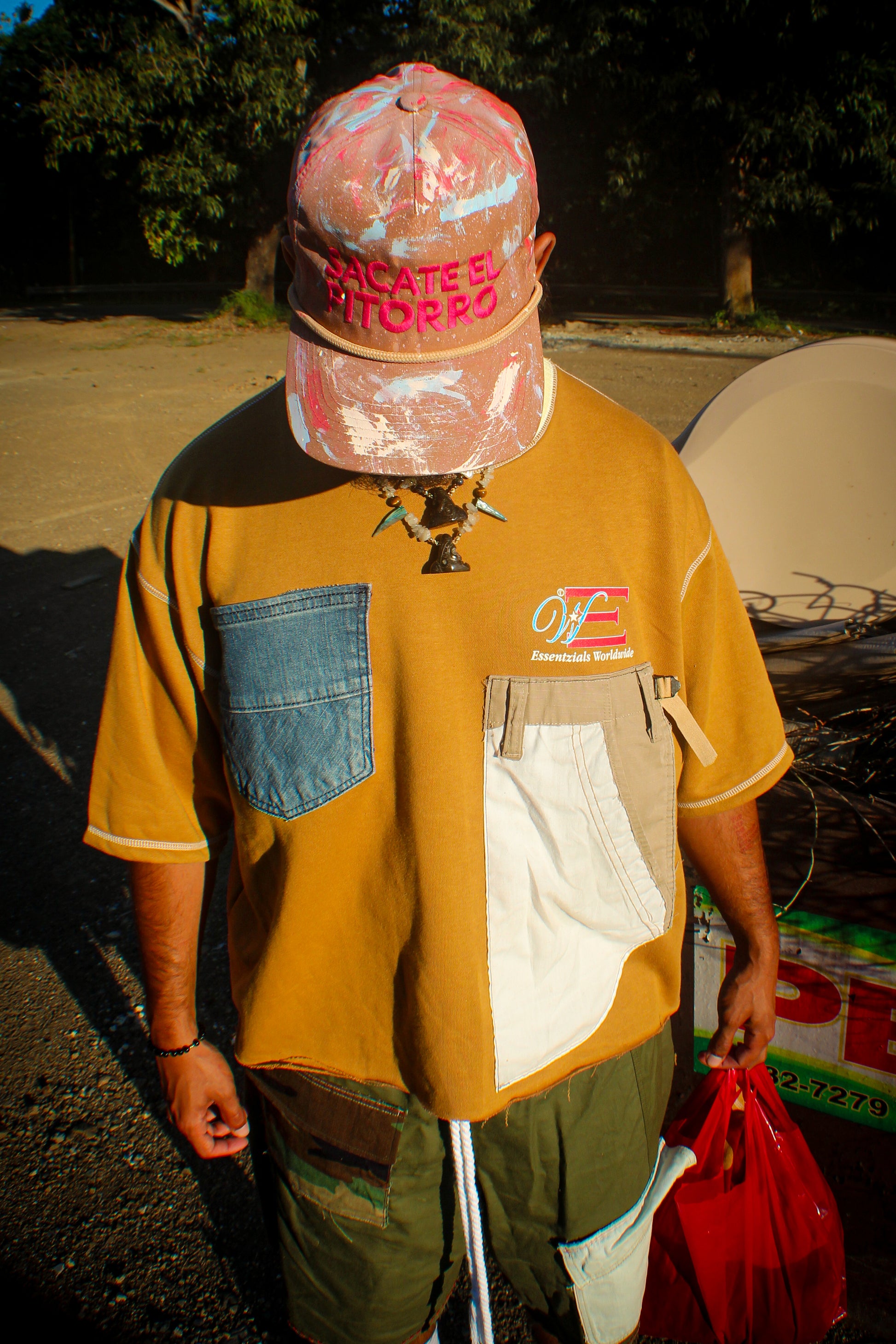 ESSENTZIALS EXCLUSIVE POCKET TEE