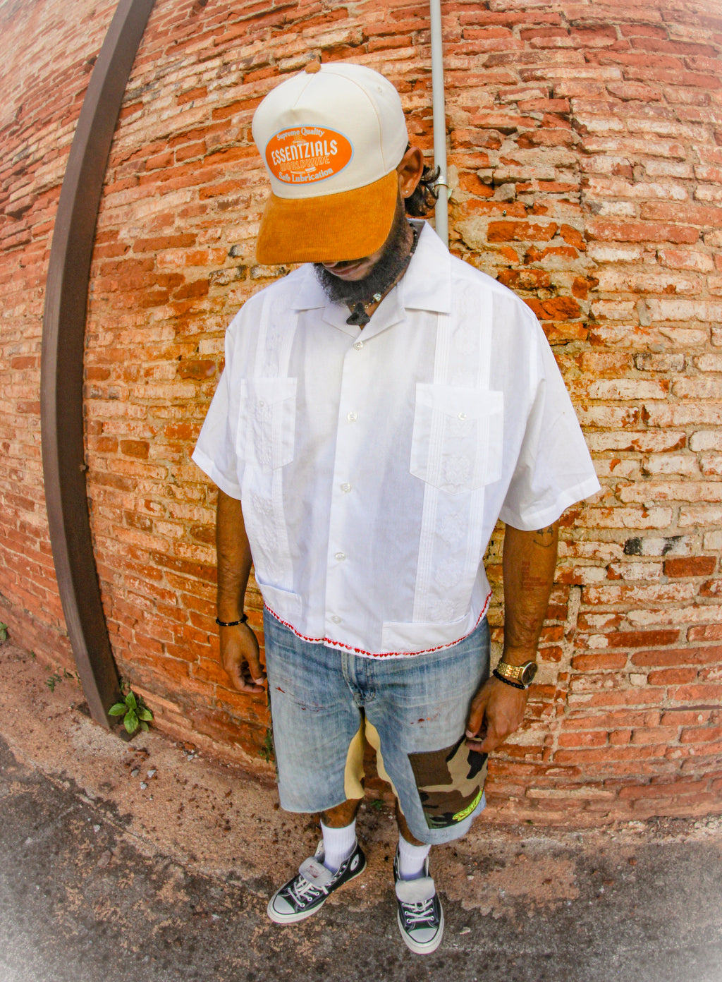 LA CUNA DE LOS ARTISTAS GUAYABERA