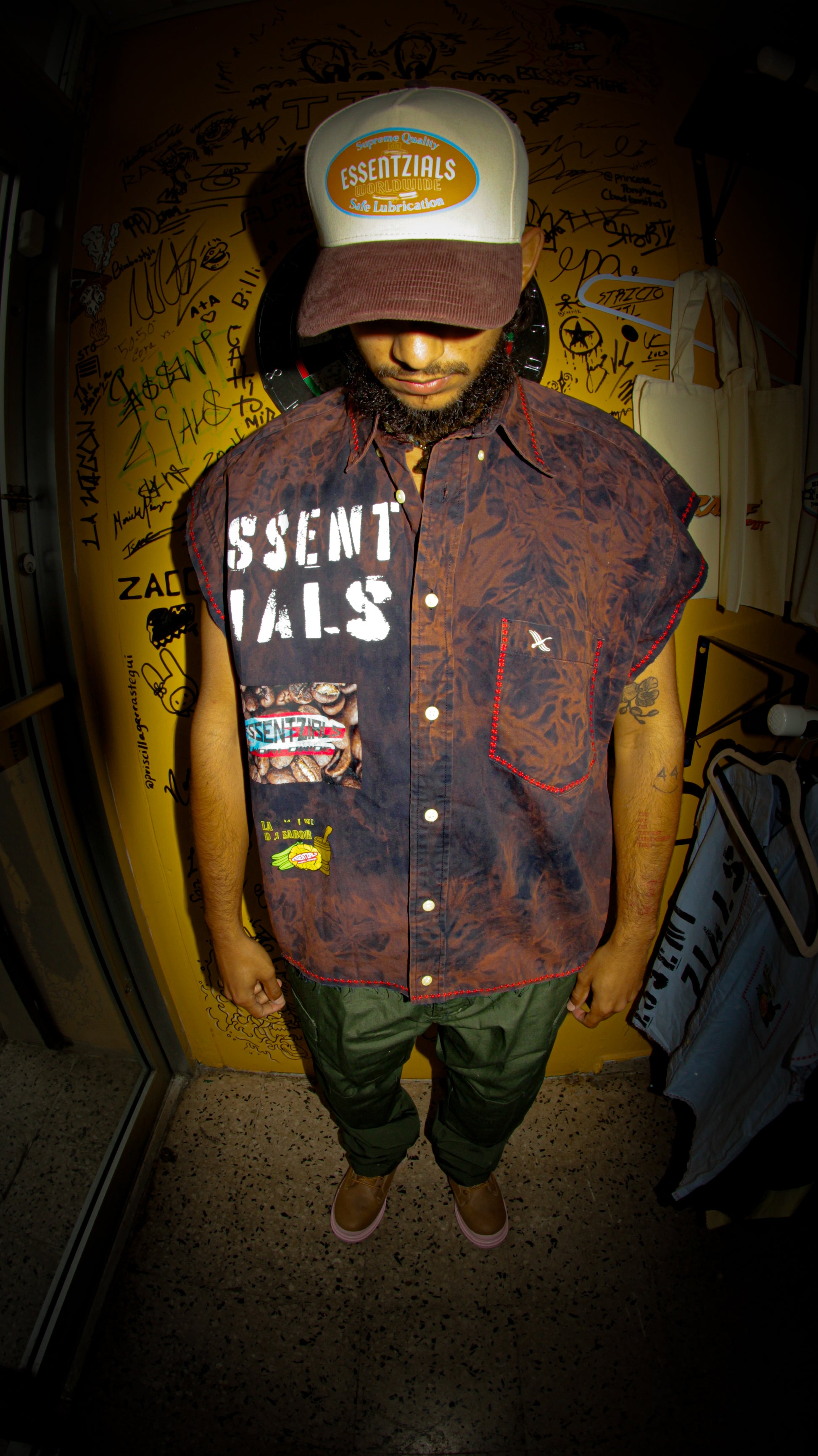 ESSENTZIALS DRESSING MUSCLE SHIRT