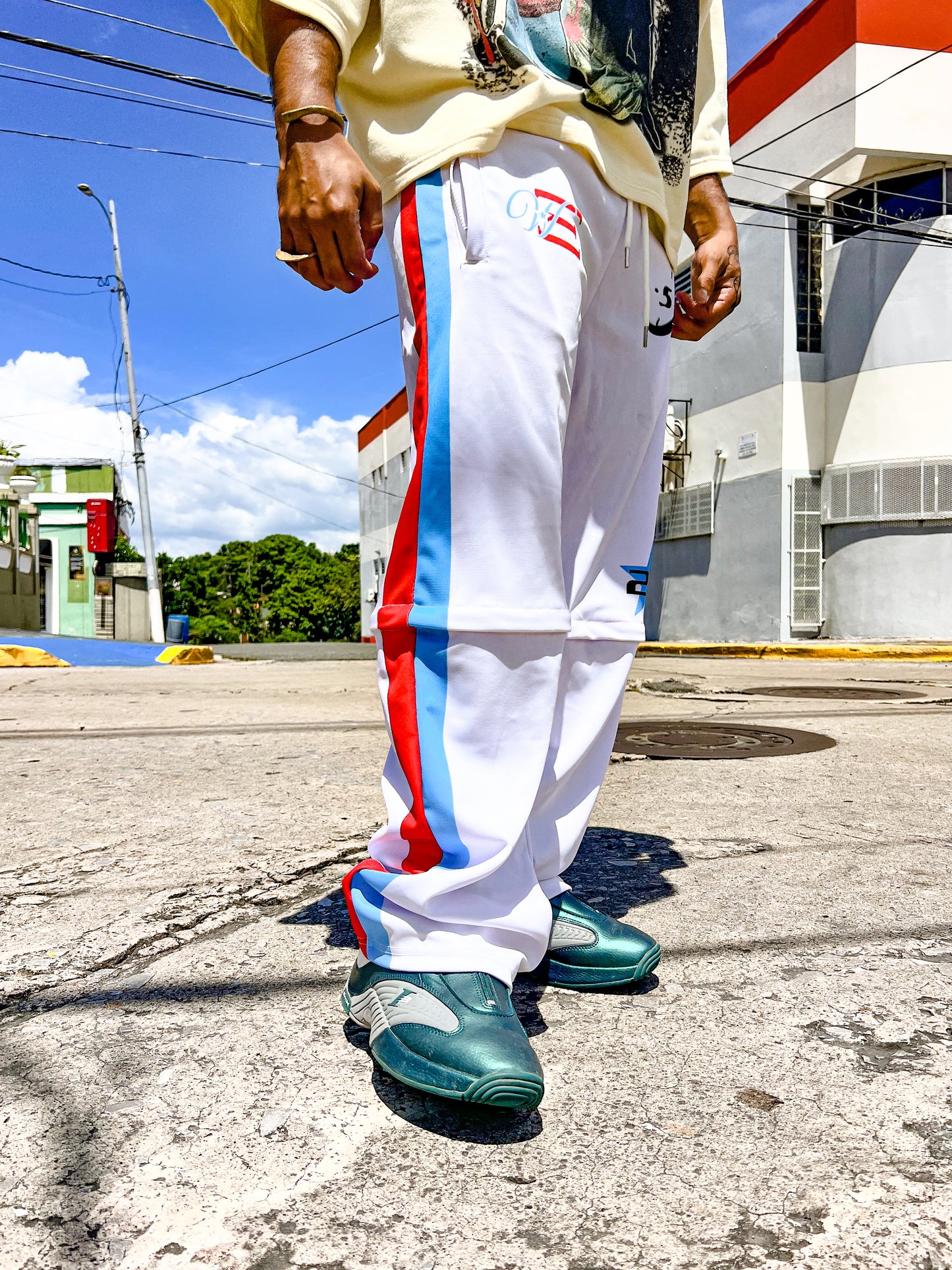 TIME IS LIMITED ESSENTZIALS CONVERTIBLE TRACK PANTS