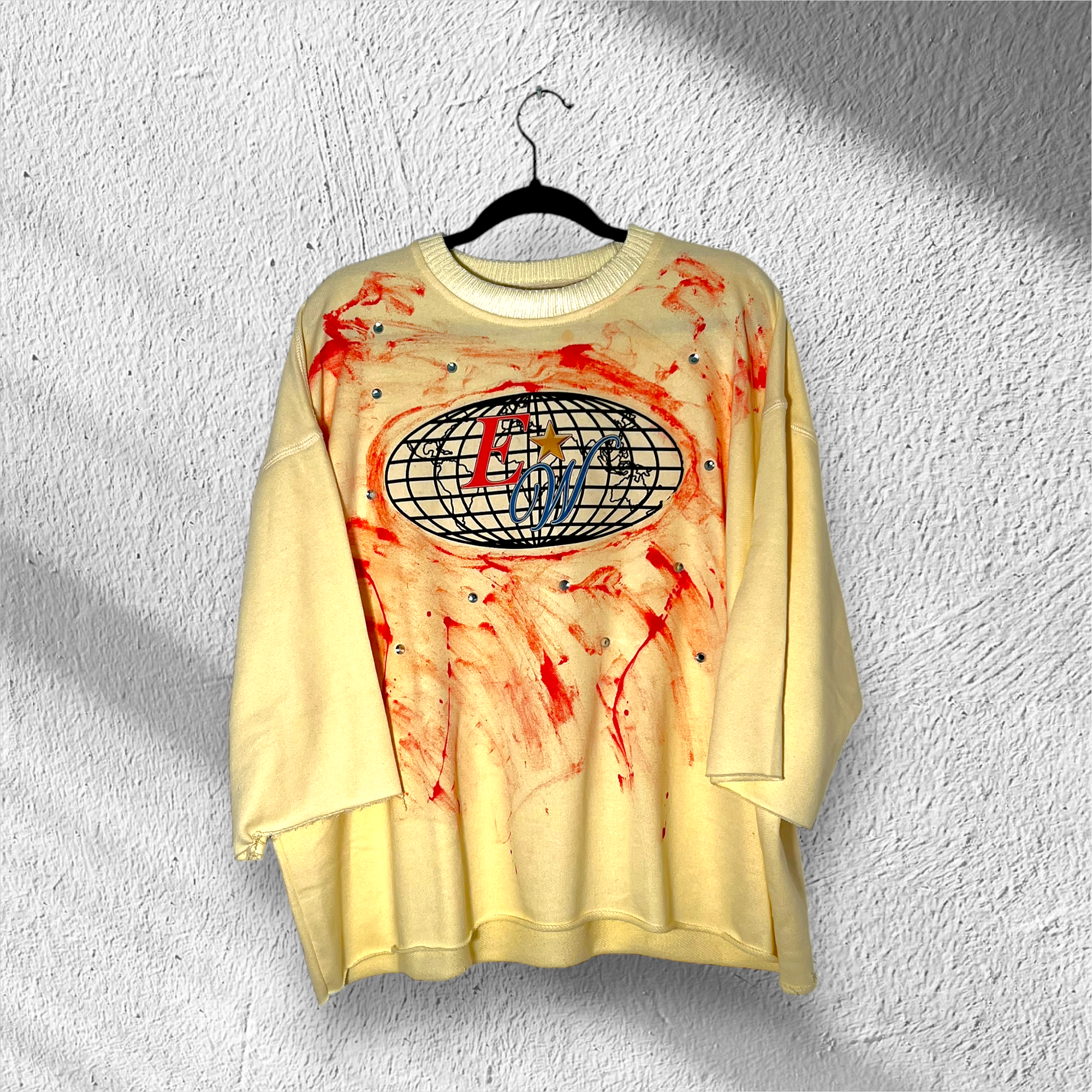 ESSENTZIALS CUSTOM WORLD LOGO SWEAT – HAND-PAINTED ONE OF ONE
