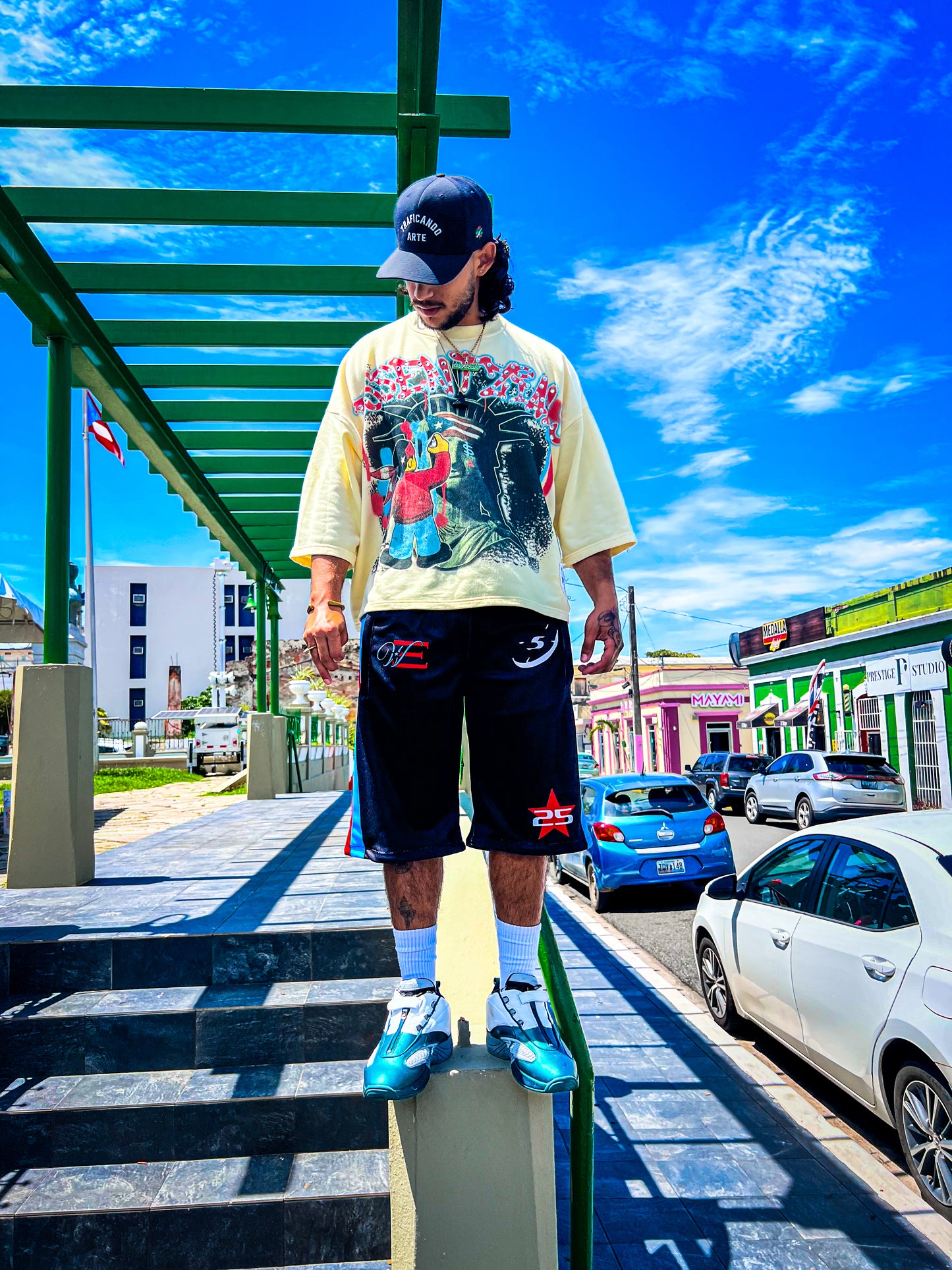 TIME IS LIMITED ESSENTZIALS CONVERTIBLE TRACKPANTS