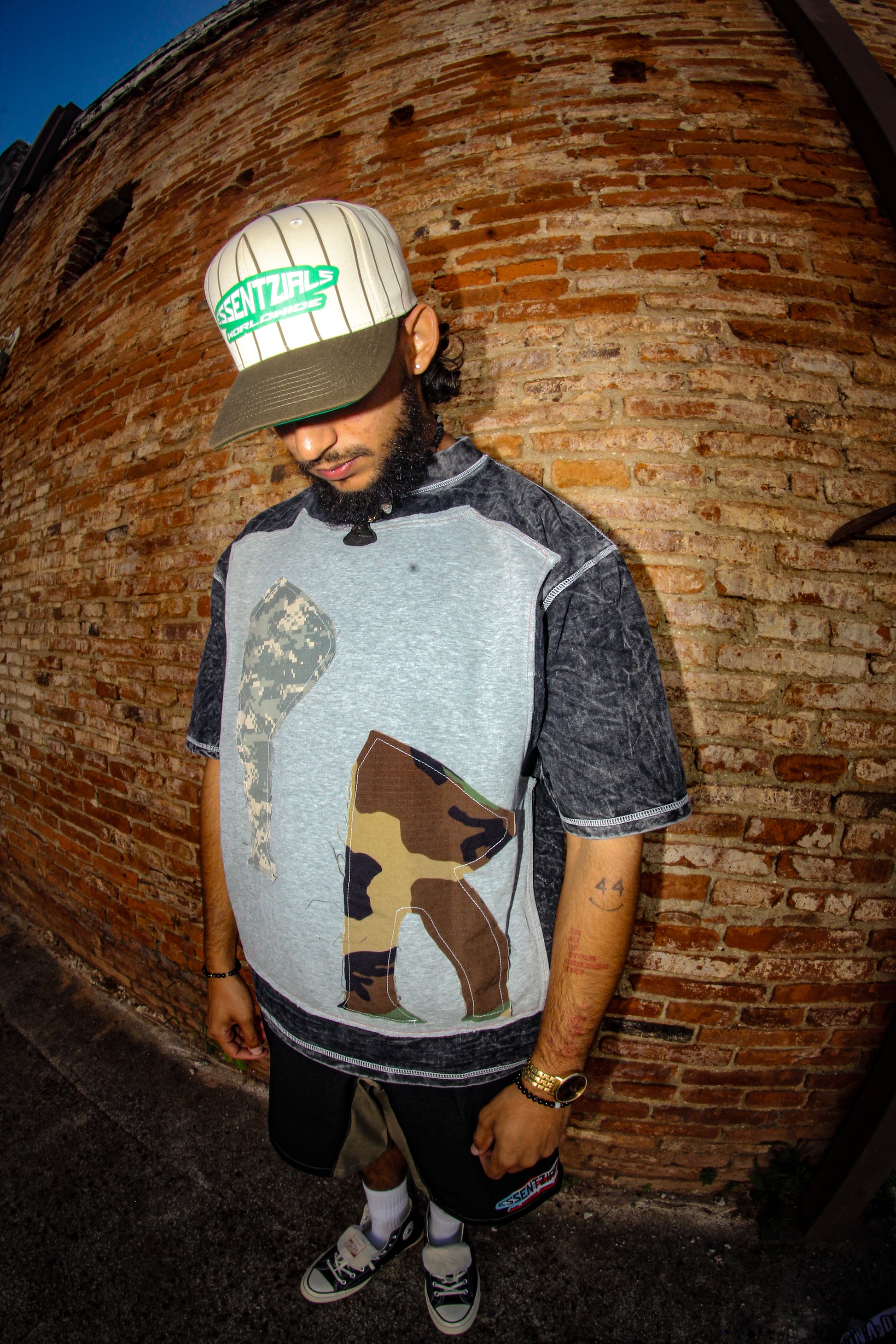 ESSENTZIALS PR EXCLUSIVE DOUBLE TEE