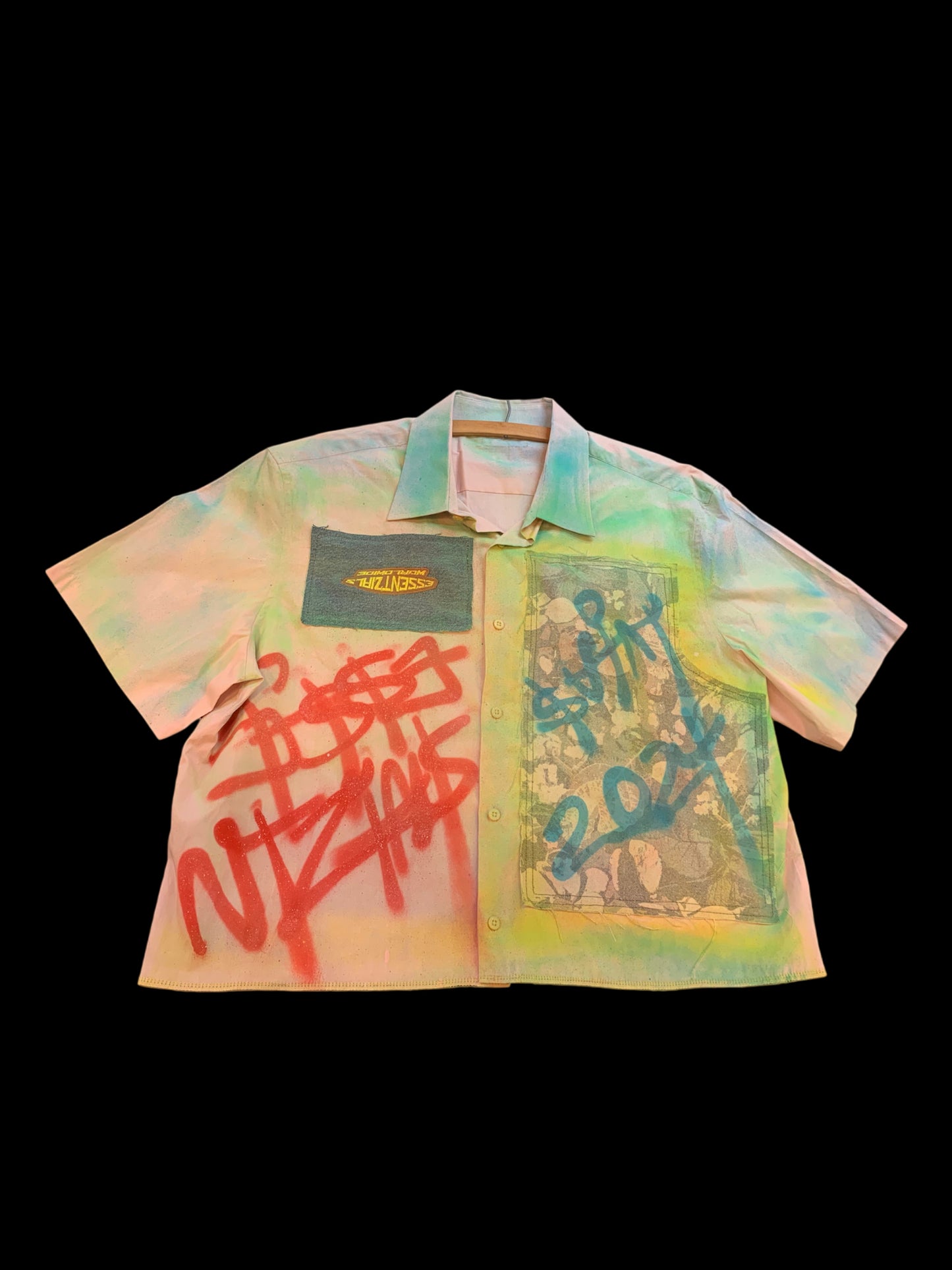 NEON GRAFFITI/CAMO CROP TOP