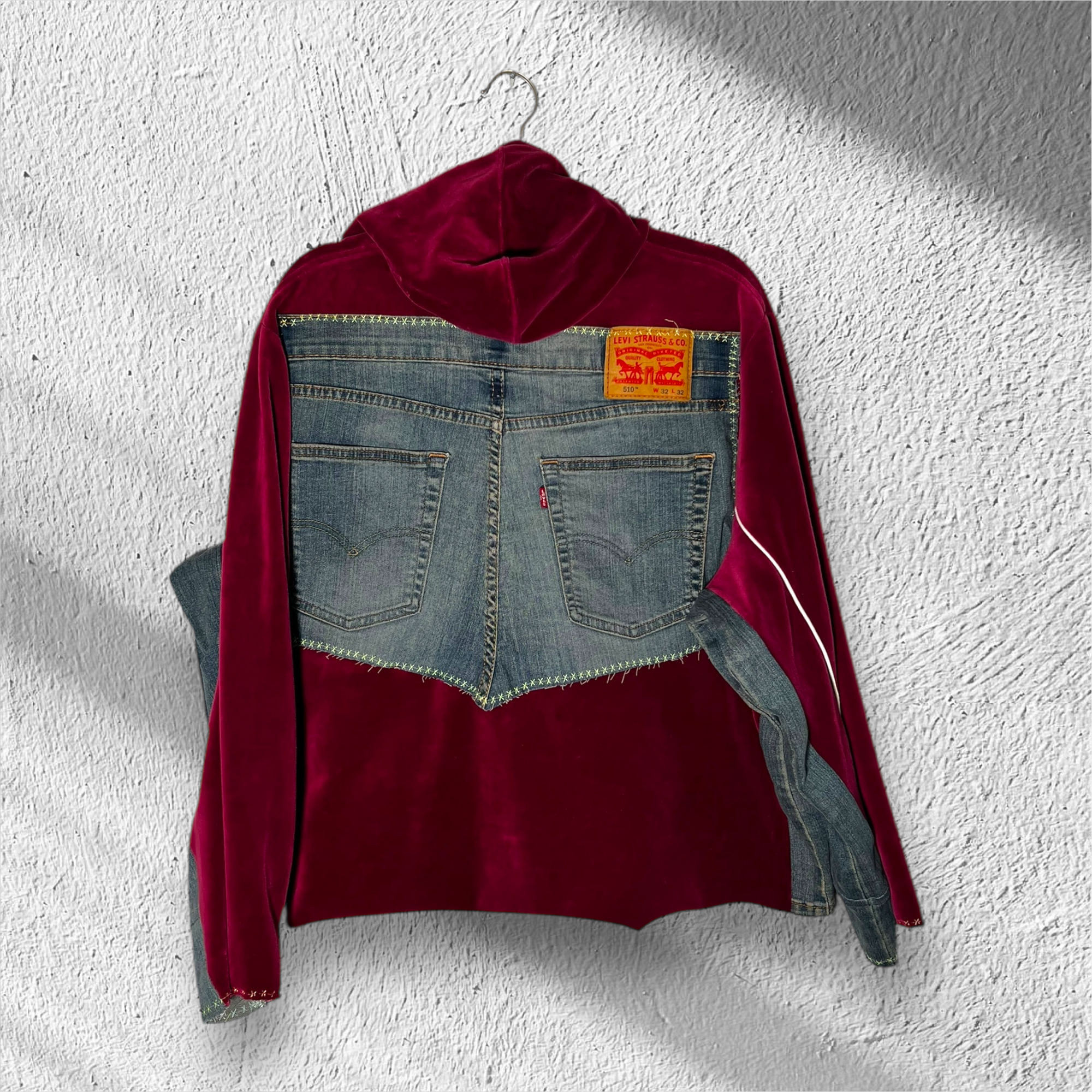 ESSENTZIALS — “CULEBRA SPIRIT” HYBRID ART HOODIE (1/1)