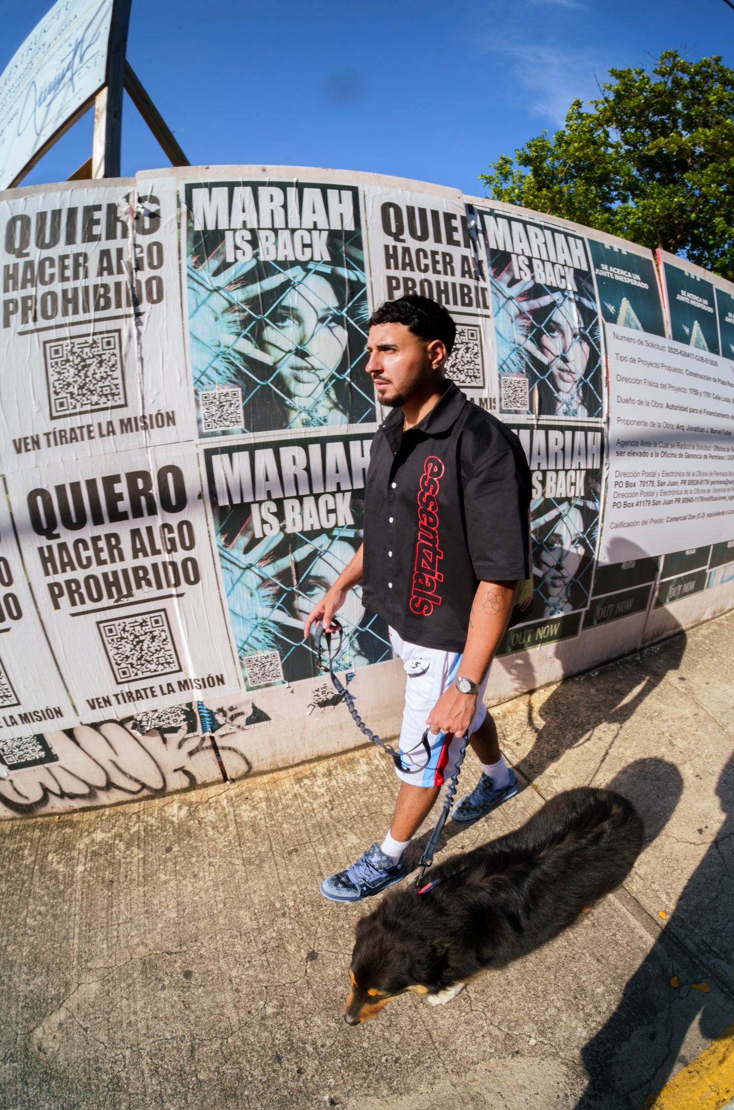 WELCOME TO THE CALENTON BLACK BUTTON TEE