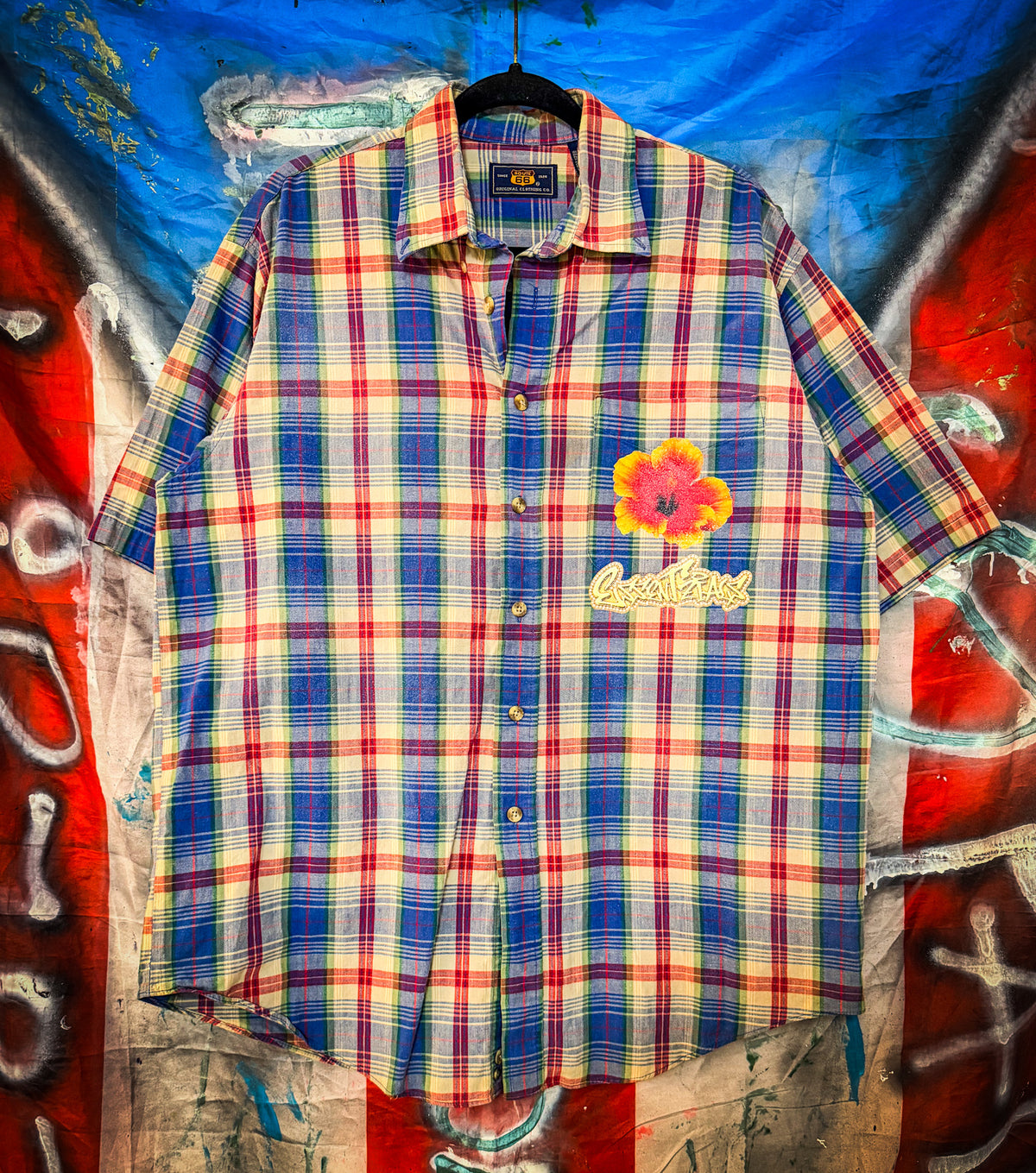 FLORA & FAUNA BUTTON UP