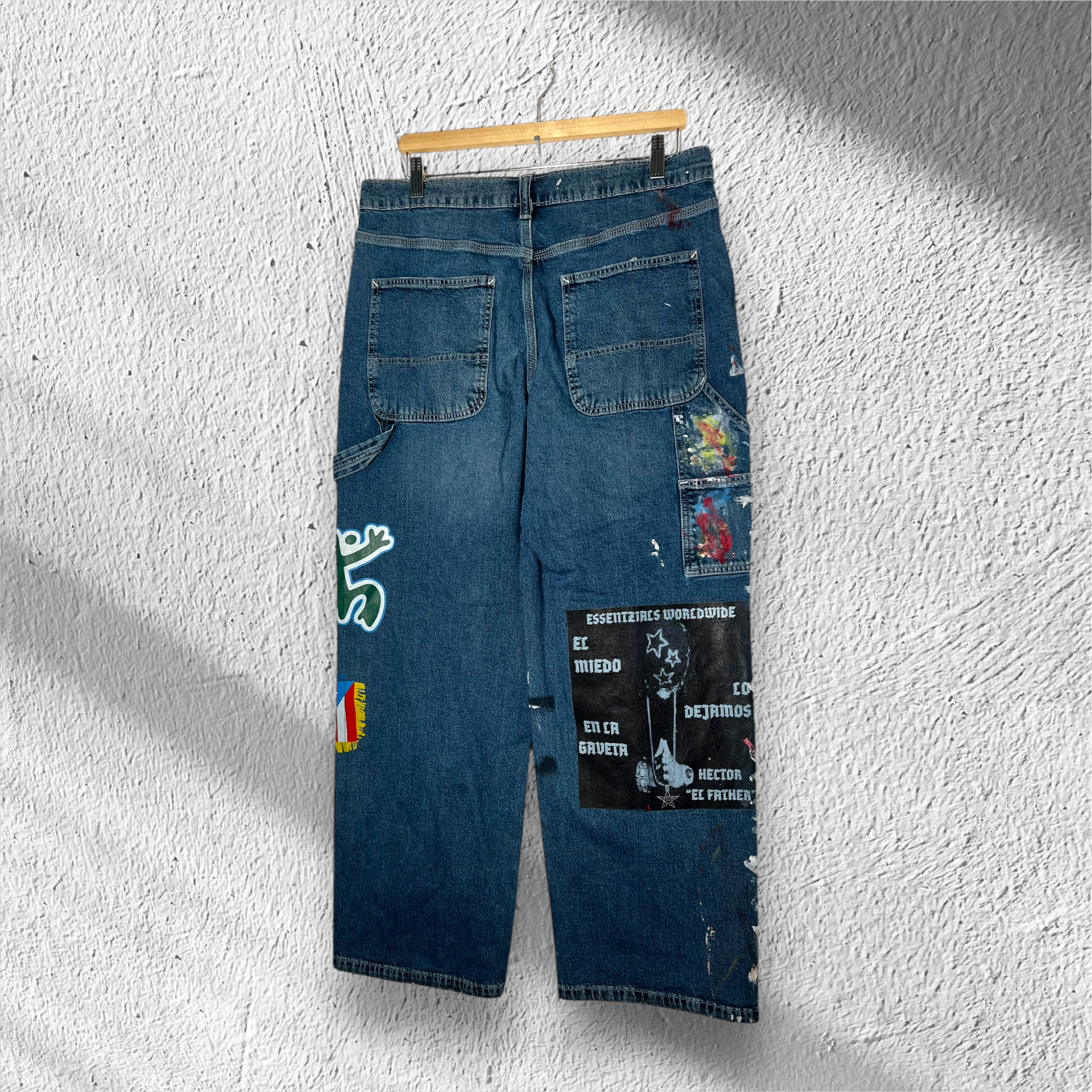 ESSENTZIALS — “CARPENTER GRAFFITI DENIM” ART PANTS