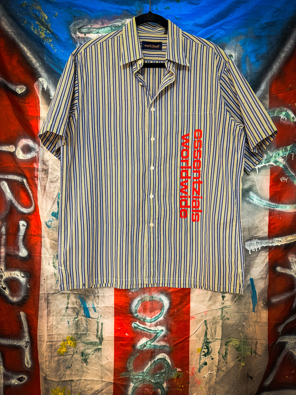 POR AMOR AL ARTE BUTTON UP