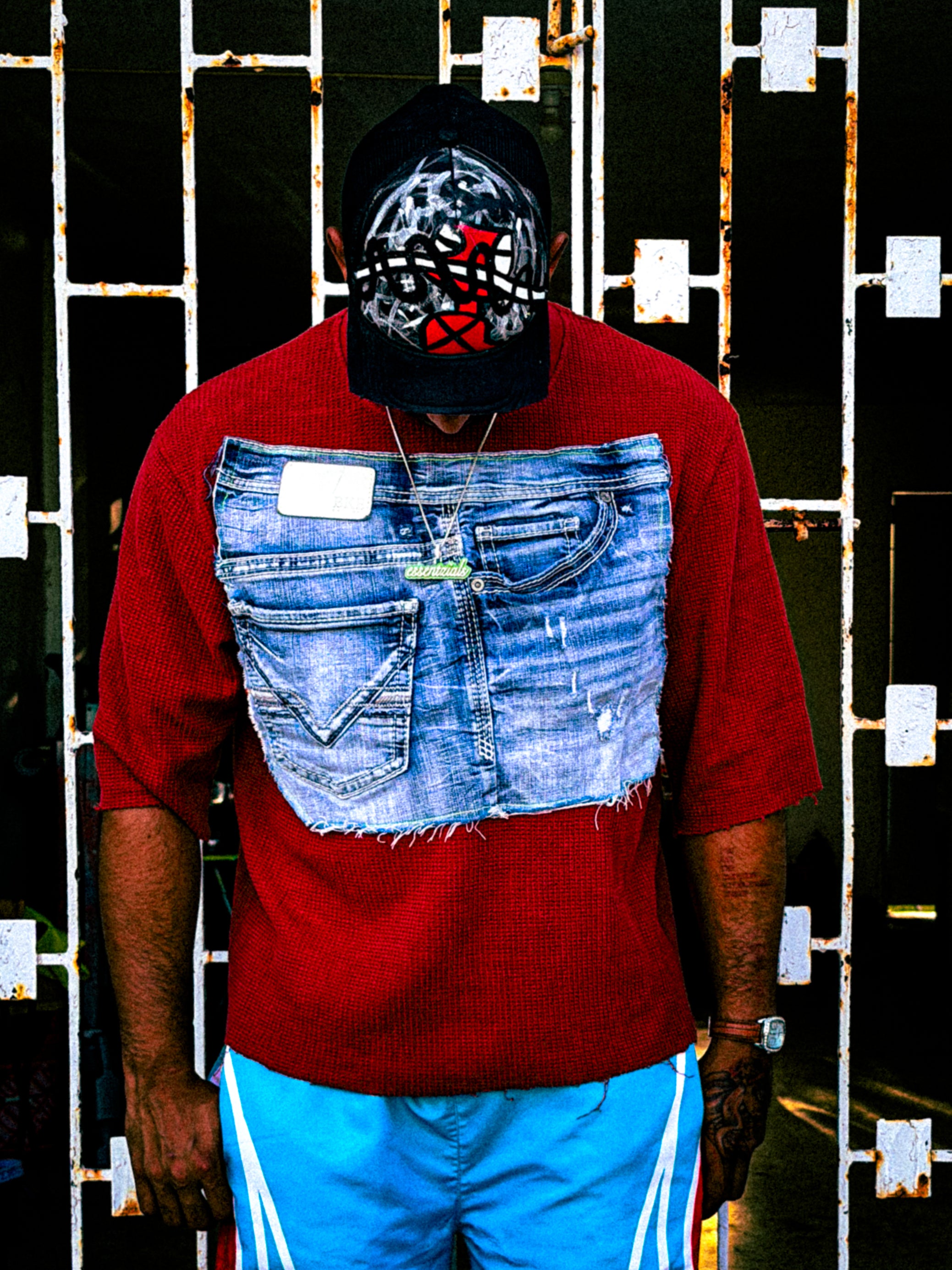 EL DE LOS POCKETS TEE 👖