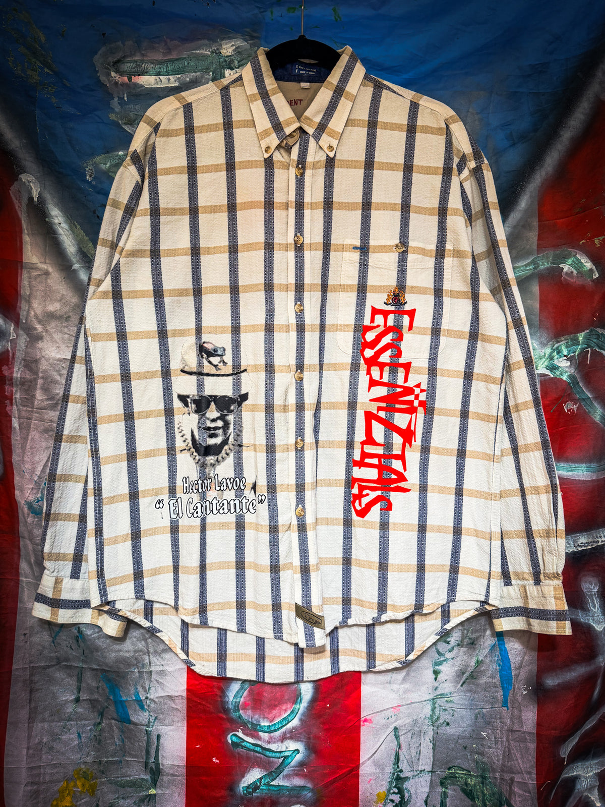 EL CANTANTE BUTTON UP