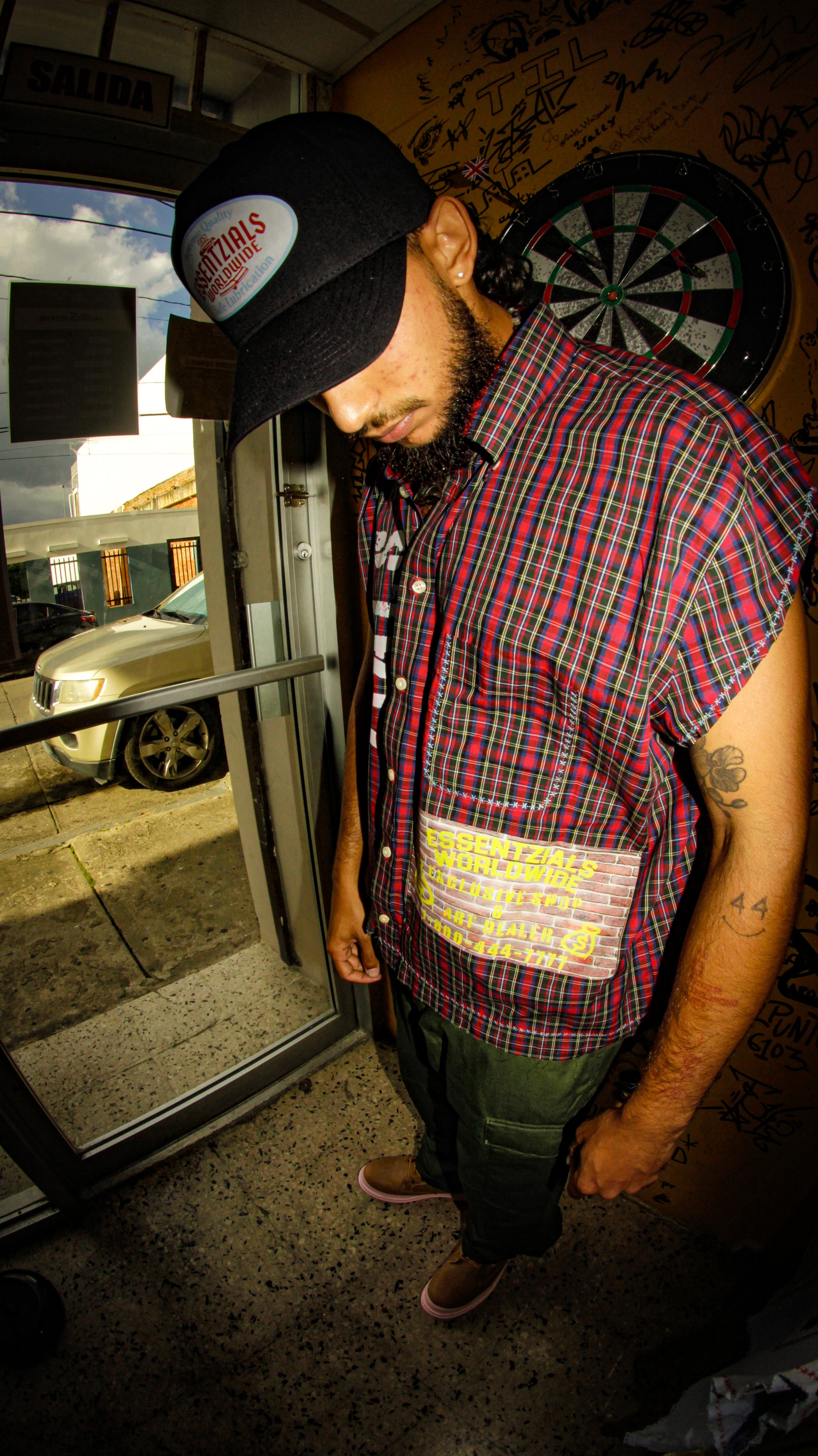 ESSENTZIALS DRESSING MUSCLE SHIRT